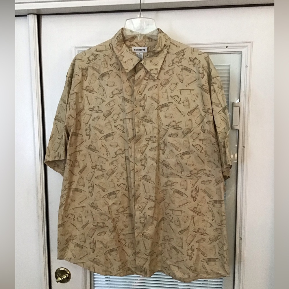 Short-Sleeve Claiborne Men’s Button-Up Shirt